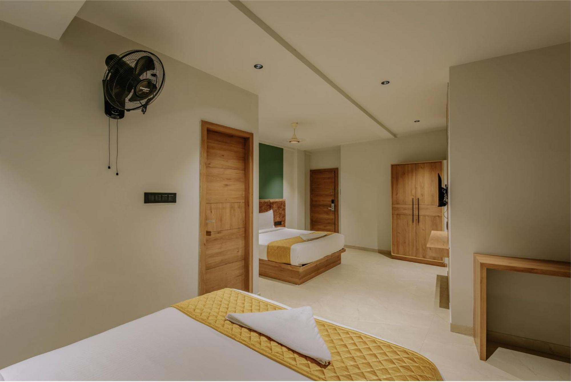 Hotel Beverly Plaza Kozhikode Exterior foto