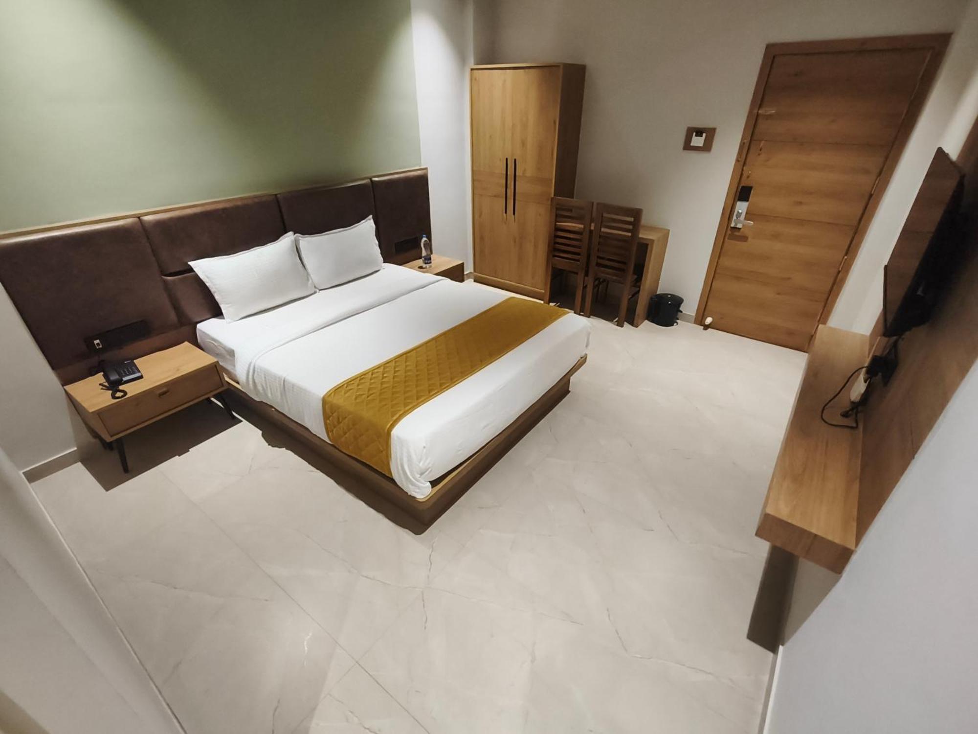 Hotel Beverly Plaza Kozhikode Exterior foto